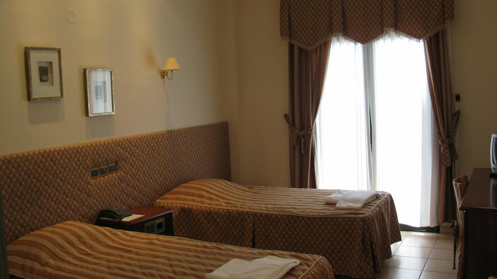 Diakonia Hotel Salonic Cameră foto